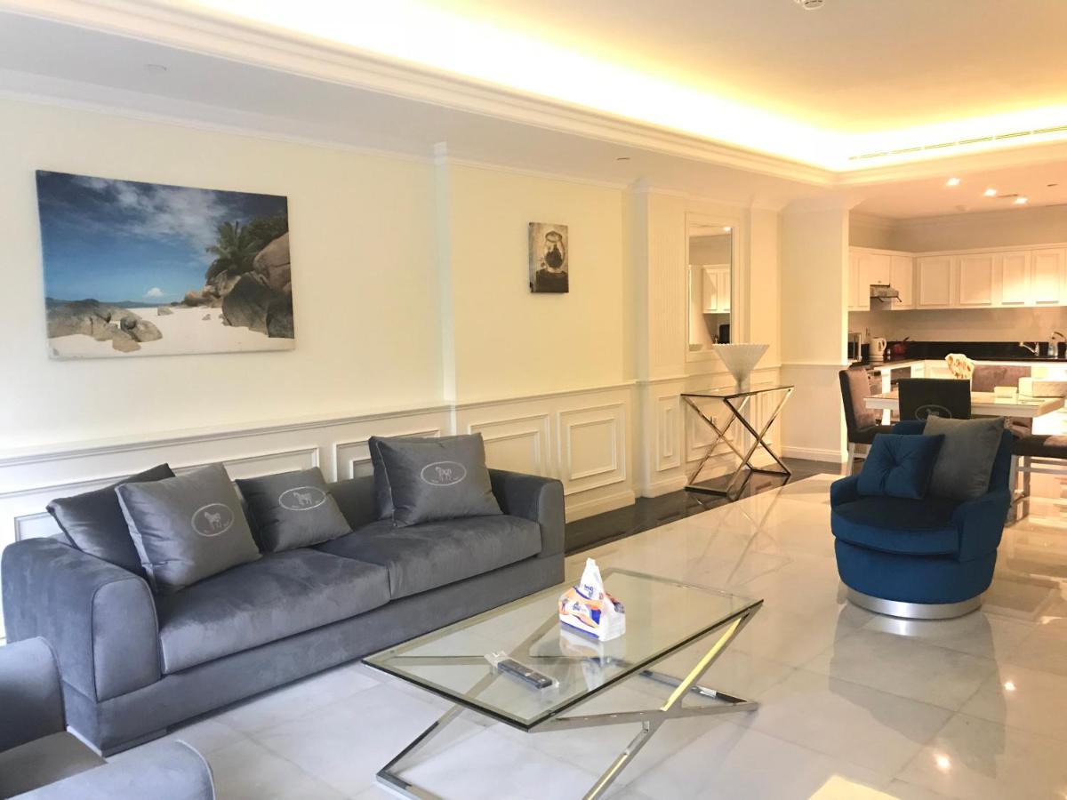 Versace Tower Luxury Suites - Downtown ベイルート エクステリア 写真