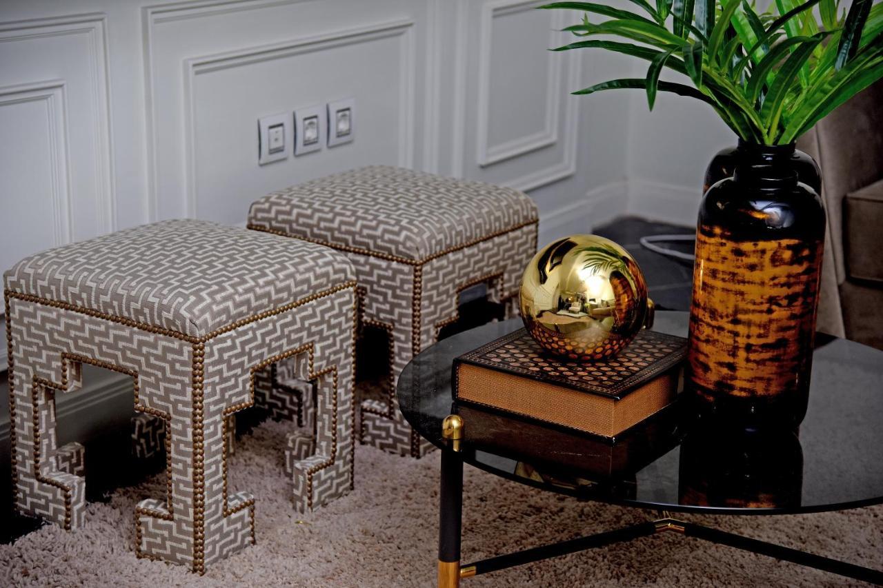 Versace Tower Luxury Suites - Downtown ベイルート エクステリア 写真